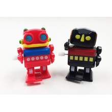 Robots (Plástico a cuerda)